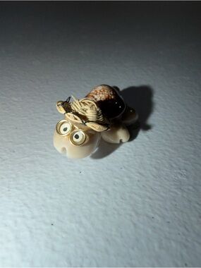 Vintage Tiny Turtles Tortoise Sea Shell Figurines Googly Eyes Hat